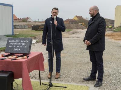 Položení základního kamene sportcentrum (09)