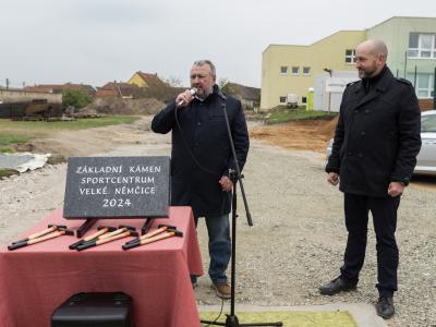 Položení základního kamene sportcentrum (10)